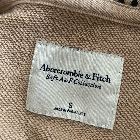 Abercrombie & Fitch Soft A & F Collection
Sweatshirt Hoodie - Picture 3 of 8